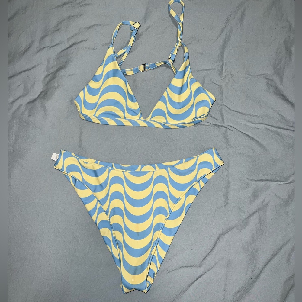 Blue and yellow zig zag bikini set